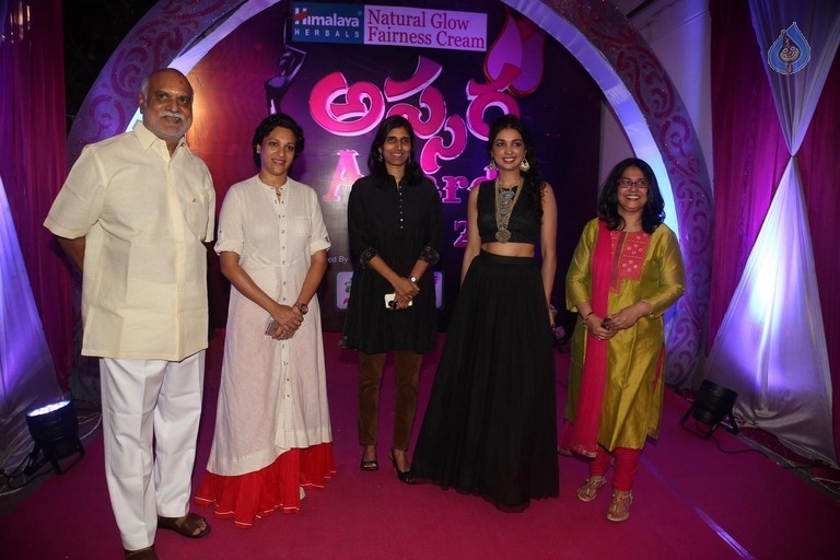 Celebrities at Apsara Awards 2016 - 25 / 105 photos