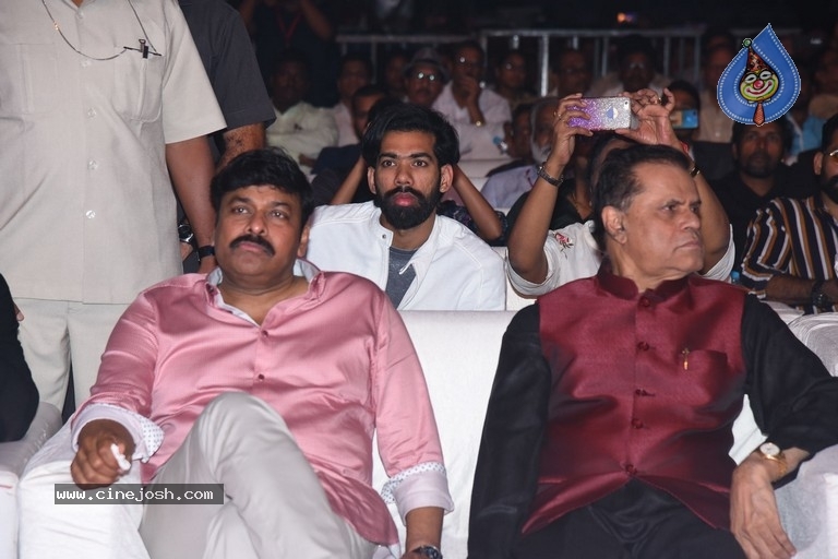 Celebrities at Cine Mahotsavam Event - 23 / 59 photos