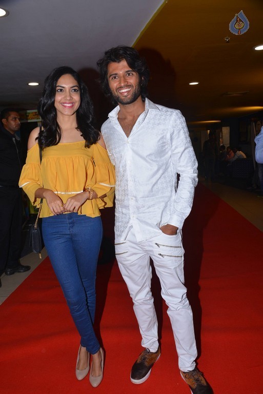 Celebrities at Devi Sri Prasad Live Show - 44 / 92 photos