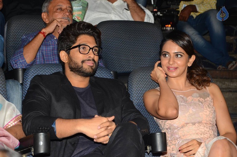 Celebrities at Devi Sri Prasad Live Show - 64 / 92 photos