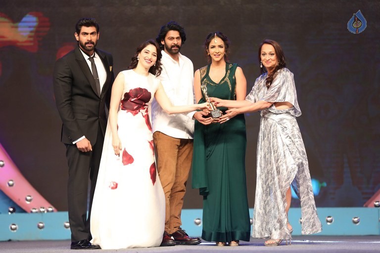 Celebrities at Gama Awards 2015 - 13 / 72 photos