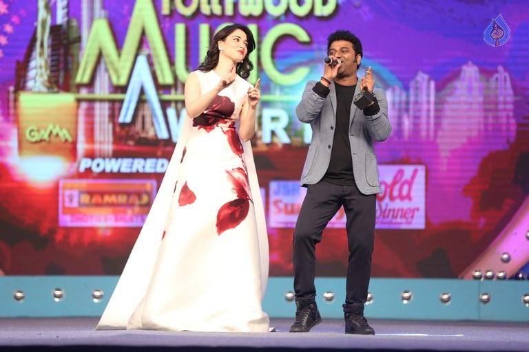 Celebrities at Gama Awards 2015 - 20 / 72 photos