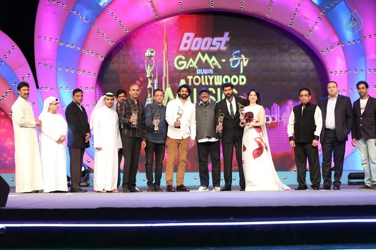 Celebrities at Gama Awards 2015 - 48 / 72 photos