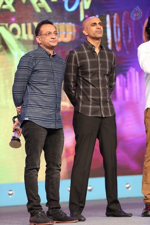 Celebrities at Gama Awards 2015 - 50 / 72 photos