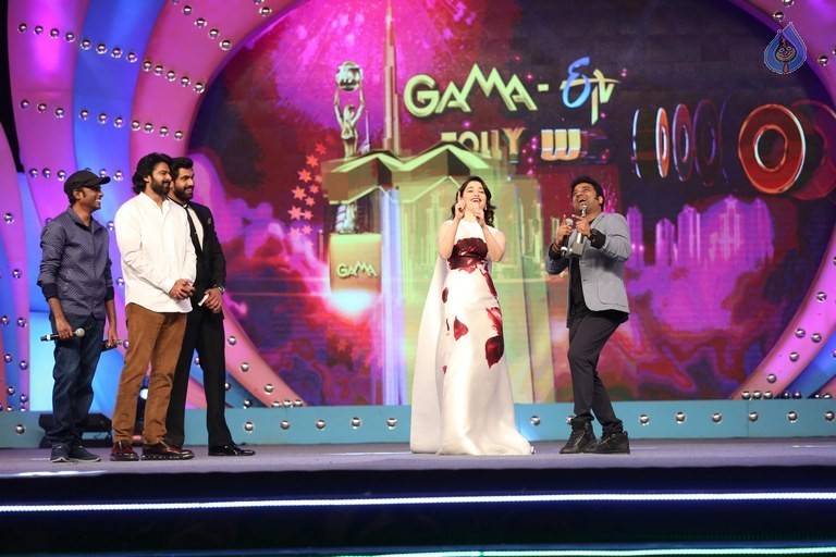 Celebrities at Gama Awards 2015 - 51 / 72 photos