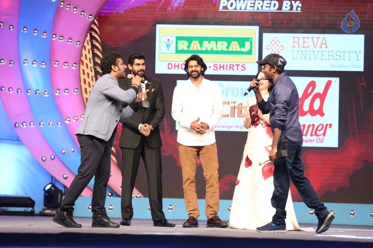 Celebrities at Gama Awards 2015 - 63 / 72 photos