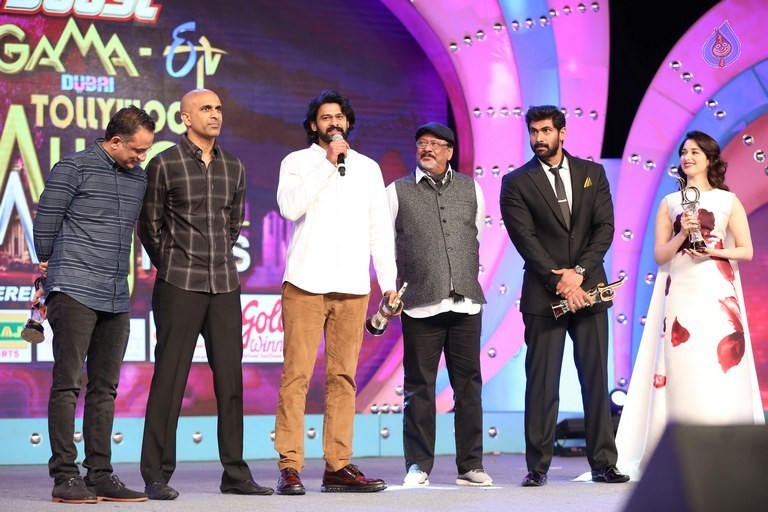 Celebrities at Gama Awards 2015 - 64 / 72 photos