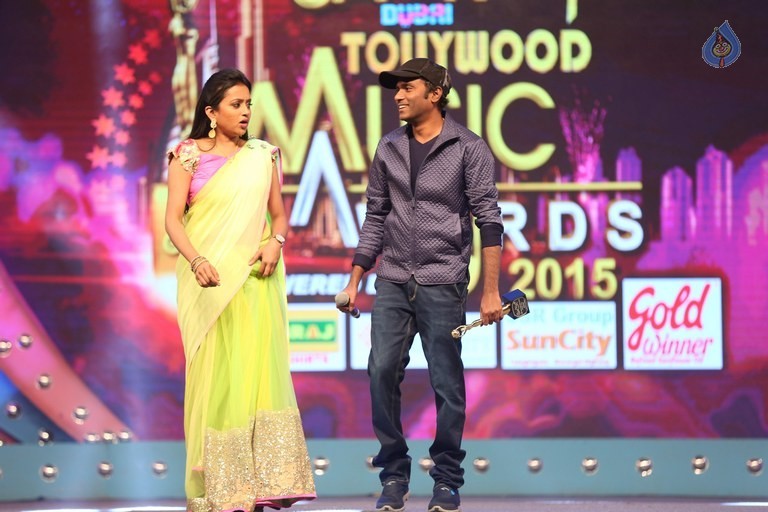 Celebrities at Gama Awards 2015 - 70 / 72 photos