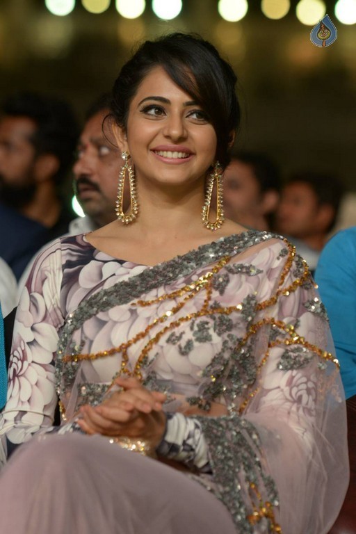 Celebrities at IIFA Utsavam Awards 2016 - 39 / 101 photos