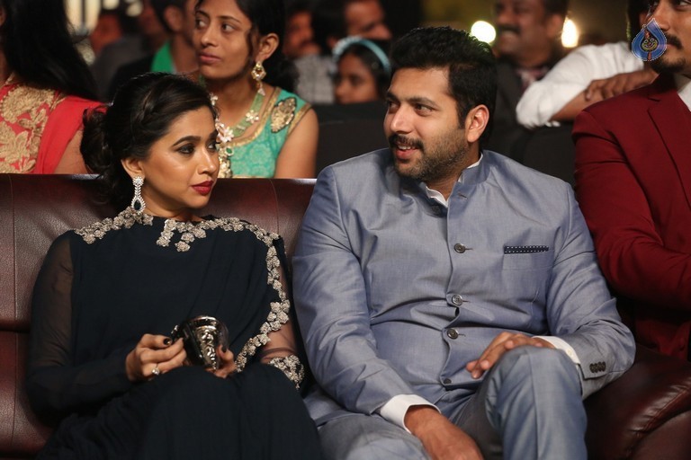 Celebrities at IIFA Utsavam Awards 2016 - 90 / 101 photos