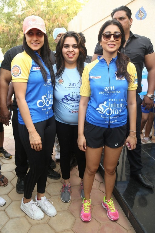 Celebrities at Infinity Ride 2016  - 12 / 81 photos