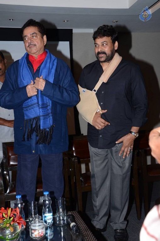 Celebrities at Khamosh Book Launch - 16 / 107 photos