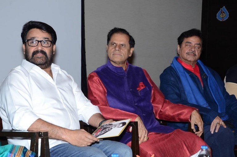 Celebrities at Khamosh Book Launch - 100 / 107 photos