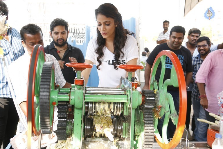 Celebrities at Memu Saitam 2016 - 19 / 124 photos