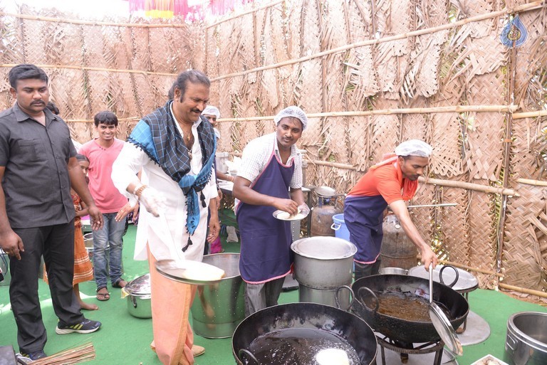 Celebrities at Memu Saitam 2016 - 26 / 124 photos