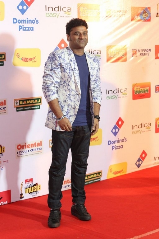 Celebrities at Mirchi Music Awards 1 - 10 / 64 photos