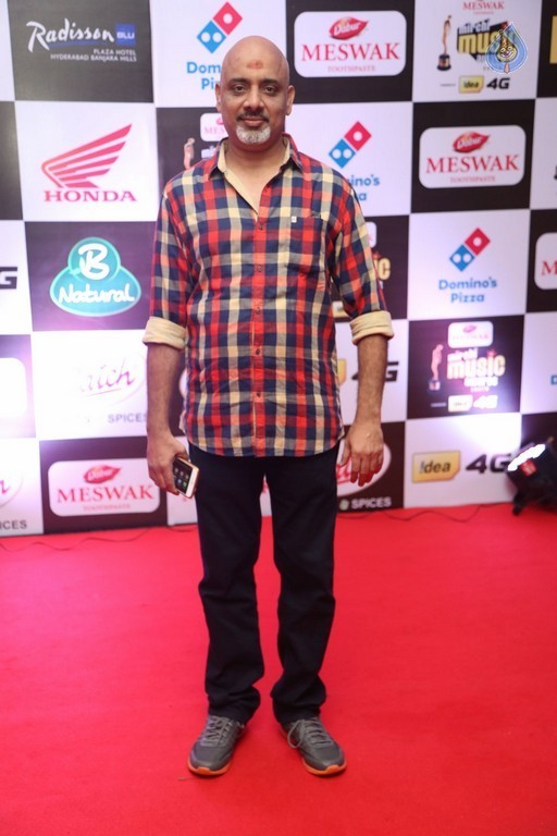 Celebrities at Mirchi Music Awards 1 - 25 / 56 photos