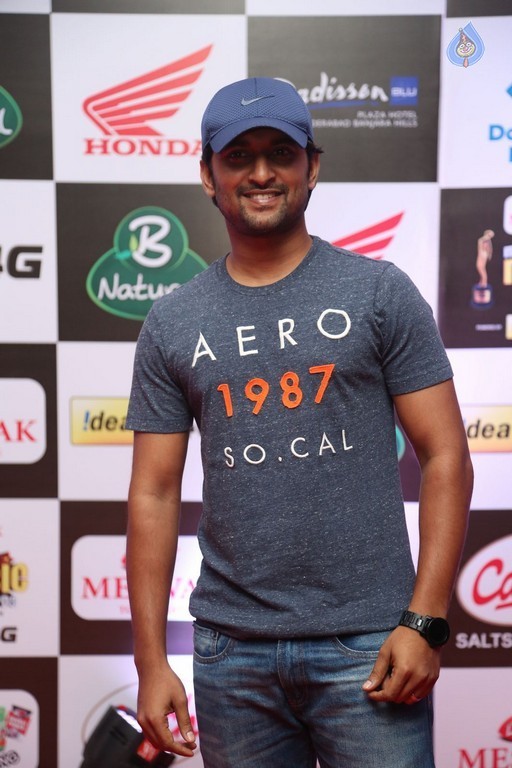 Celebrities at Mirchi Music Awards 1 - 55 / 56 photos