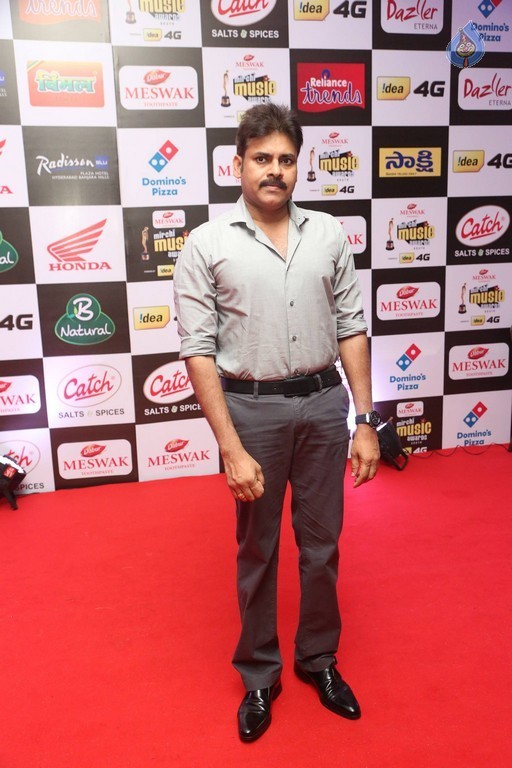 Celebrities at Mirchi Music Awards 2 - 58 / 60 photos