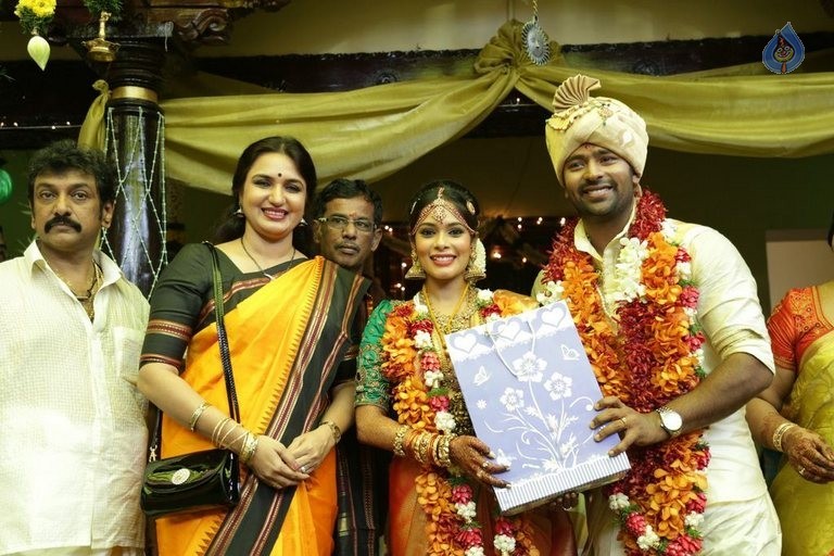 Celebrities at Shanthnu and Keerthi Wedding - 21 / 93 photos