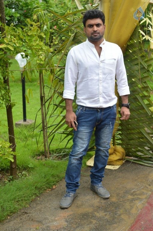 Celebrities at Shanthnu and Keerthi Wedding - 56 / 93 photos