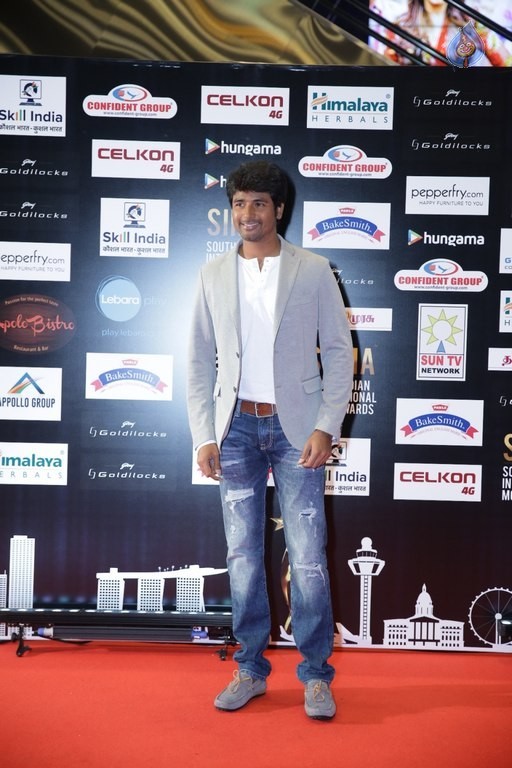 Celebrities at SIIMA 2016 Awards Day 2 - 24 / 32 photos