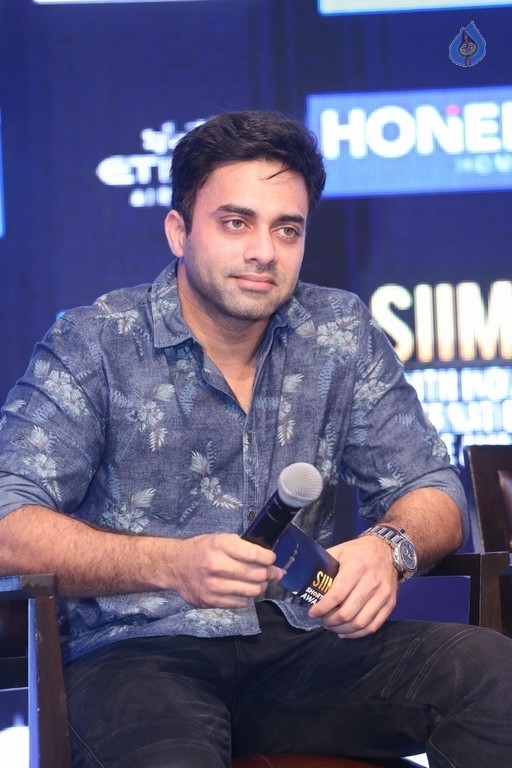 Celebrities at SIIMA Short Film Awards - 15 / 120 photos