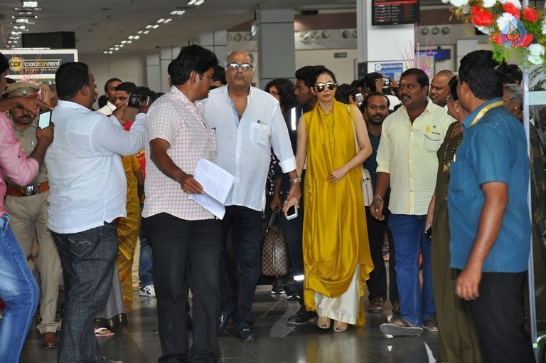Celebrities at Vizag Airport - 19 / 42 photos