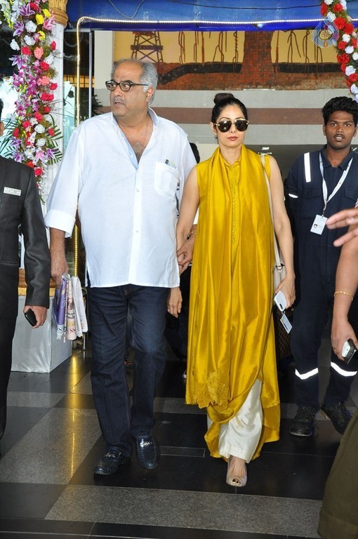 Celebrities at Vizag Airport - 38 / 42 photos