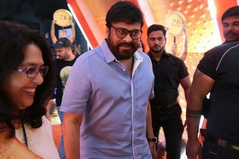 Celebrities at Zee Golden Awards 2017 - 1 / 9 photos