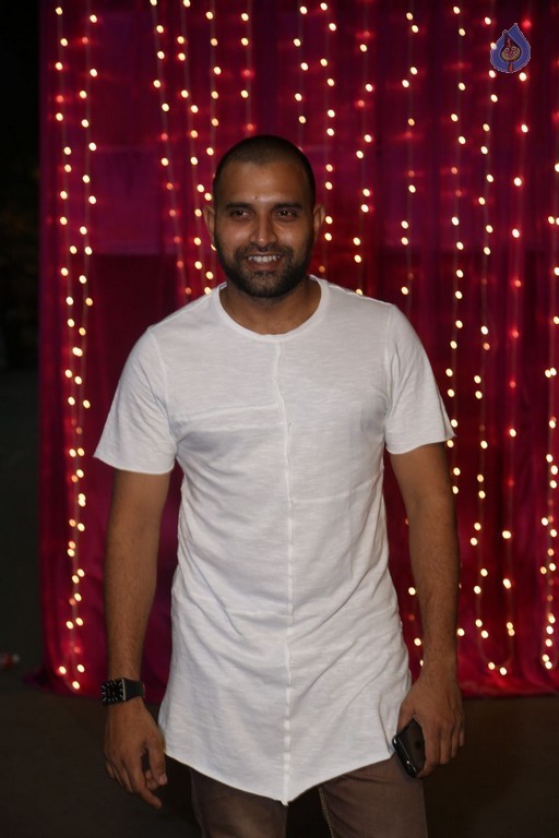 Celebrities at Zee Telugu Apsara Awards 1 - 33 / 41 photos