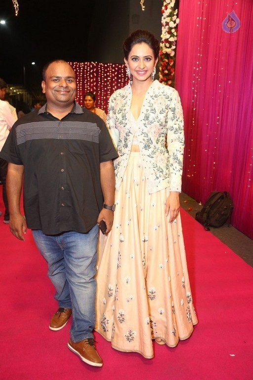 Celebrities at Zee Telugu Apsara Awards 2 - 20 / 54 photos