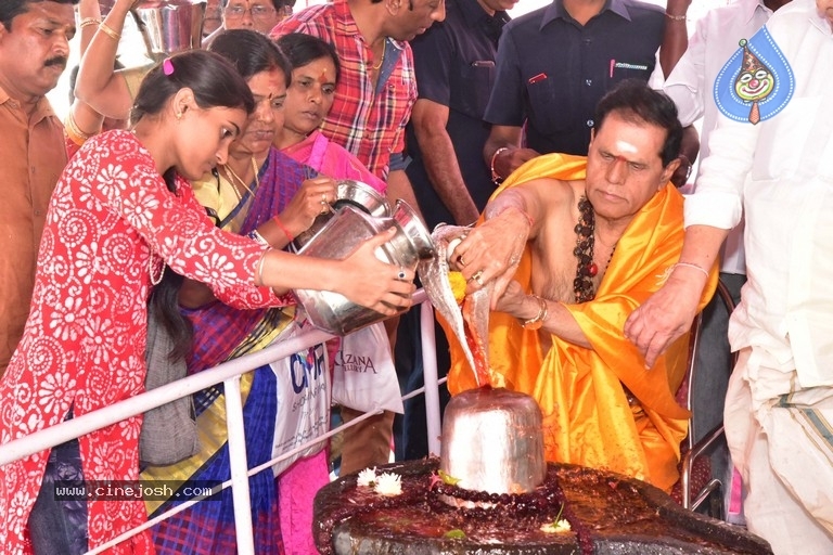 Celebrities Felicitates Kaikala Satyanarayana - 17 / 19 photos