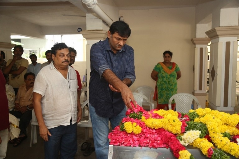 Celebrities Pay Homage To Director B Jaya Set 2 - 15 / 58 photos