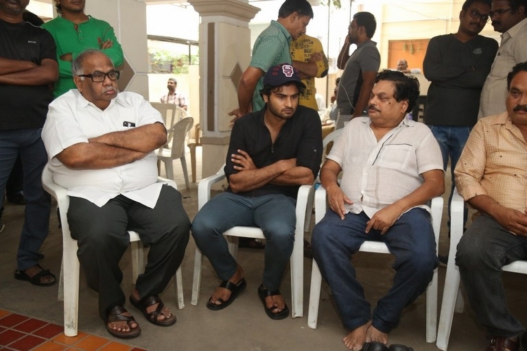 Celebrities Pay Homage To Director B Jaya Set 2 - 25 / 58 photos