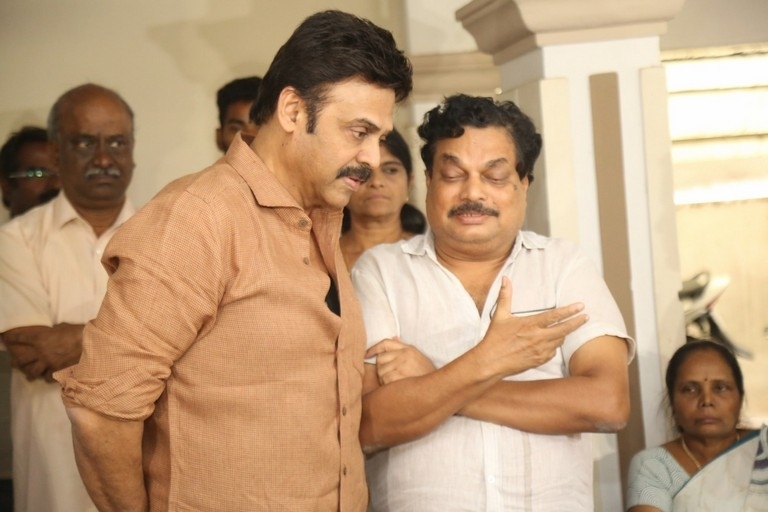 Celebrities Pay Homage To Director B Jaya Set 2 - 39 / 58 photos
