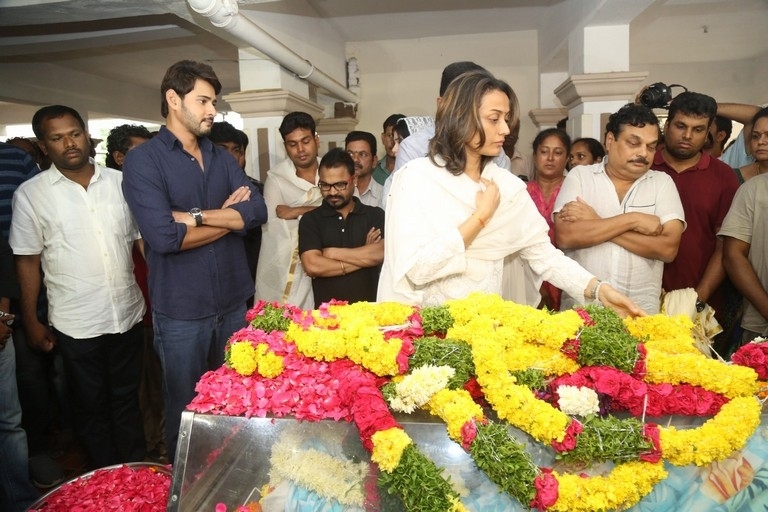 Celebrities Pay Homage To Director B Jaya Set 2 - 42 / 58 photos