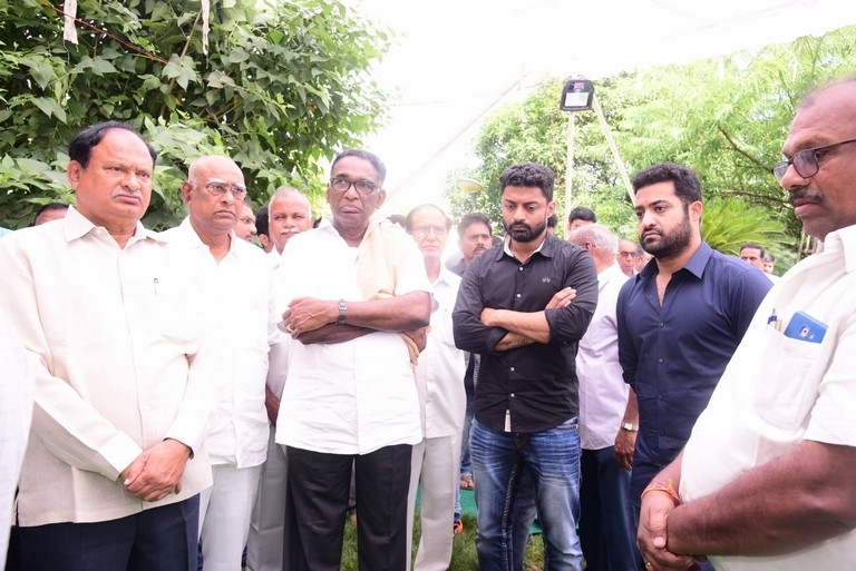 Celebrities Pay Homage To Nandamuri Harikrishna Set 5 - 3 / 35 photos