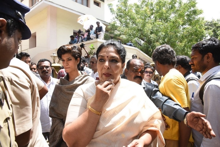 Celebrities Pay Homage To Nandamuri Harikrishna Set 8 - 35 / 51 photos