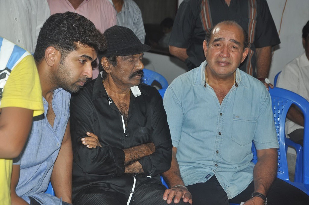 Celebrities Pay Last Respects to Manjula - 54 / 219 photos