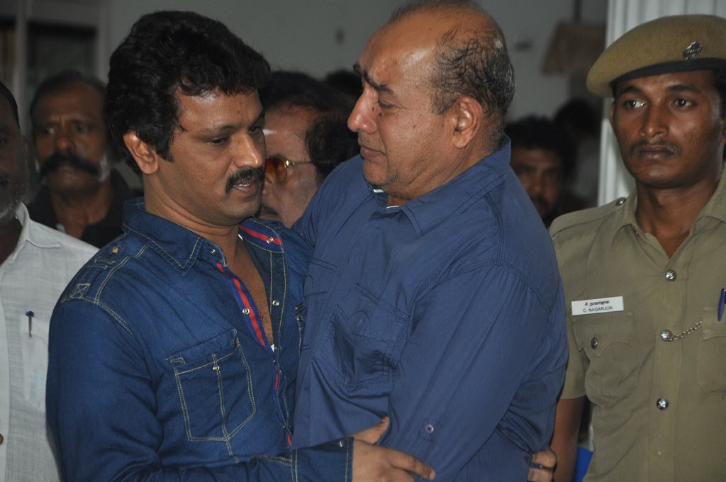 Celebrities Pay Last Respects to Manjula - 59 / 219 photos