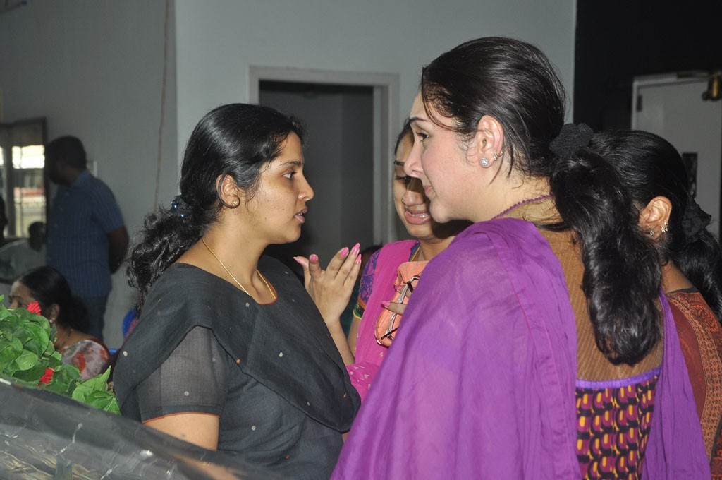 Celebrities Pay Last Respects to Manjula - 84 / 219 photos