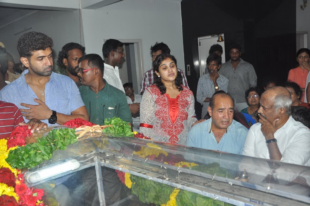 Celebrities Pay Last Respects to Manjula - 115 / 219 photos