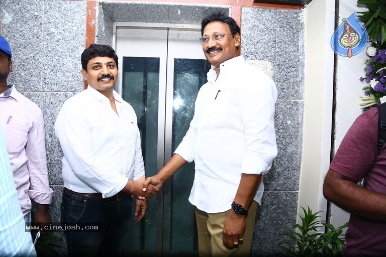 Celebrity Secrets Launch at Vijayawada - 2 / 10 photos