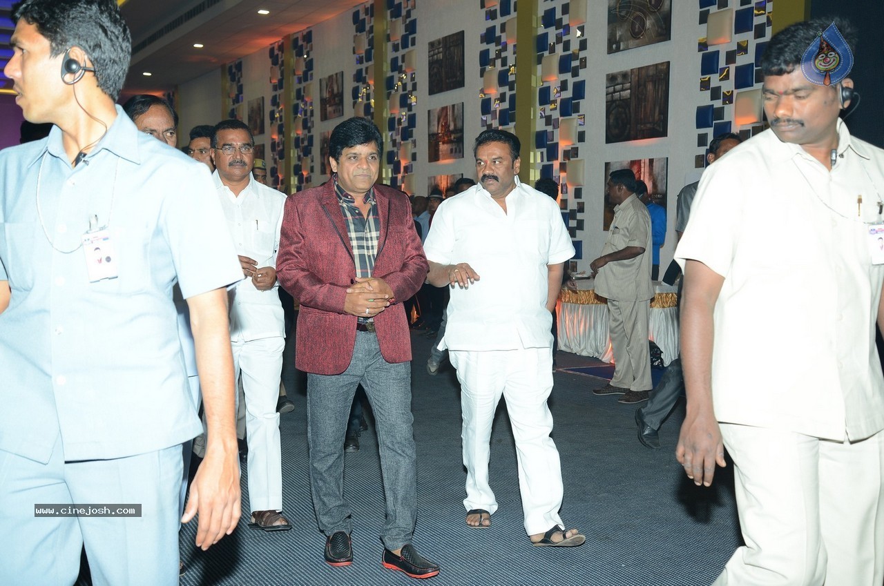 Celebs at Ali Brother Khayum Wedding Reception 02 - 29 / 165 photos