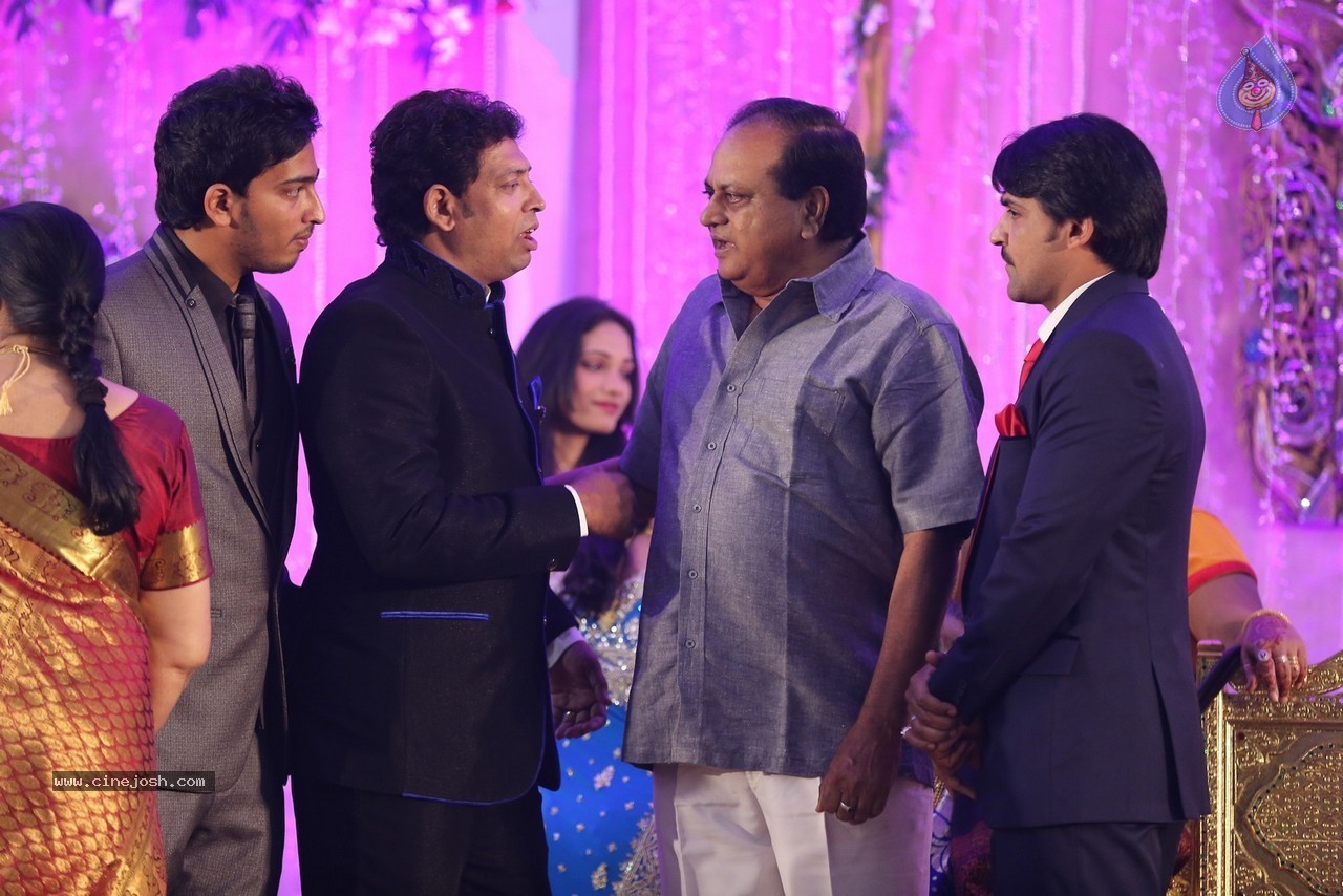 Celebs at Ali Brother Khayum Wedding Reception 02 - 31 / 165 photos