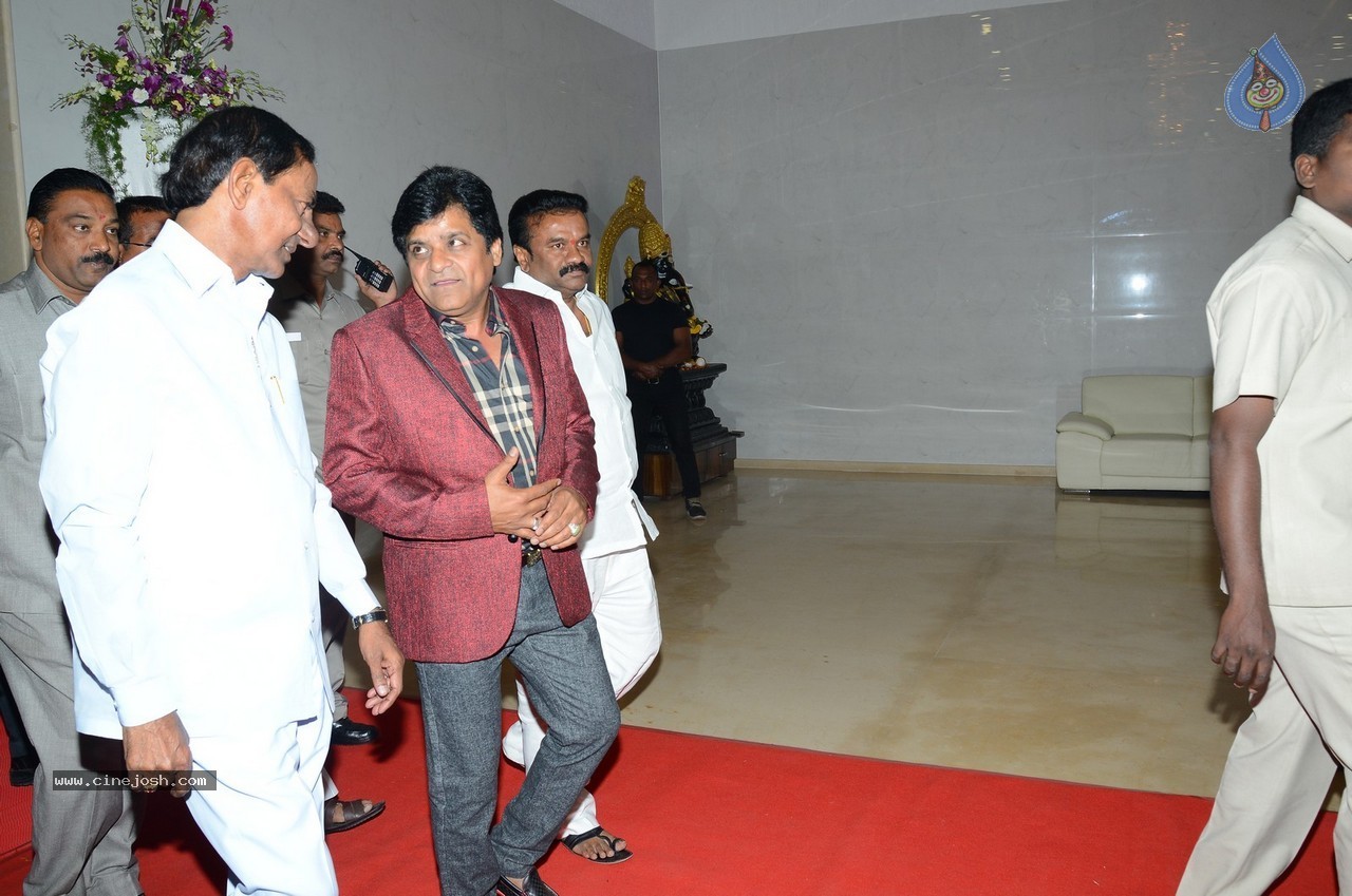 Celebs at Ali Brother Khayum Wedding Reception 02 - 46 / 165 photos