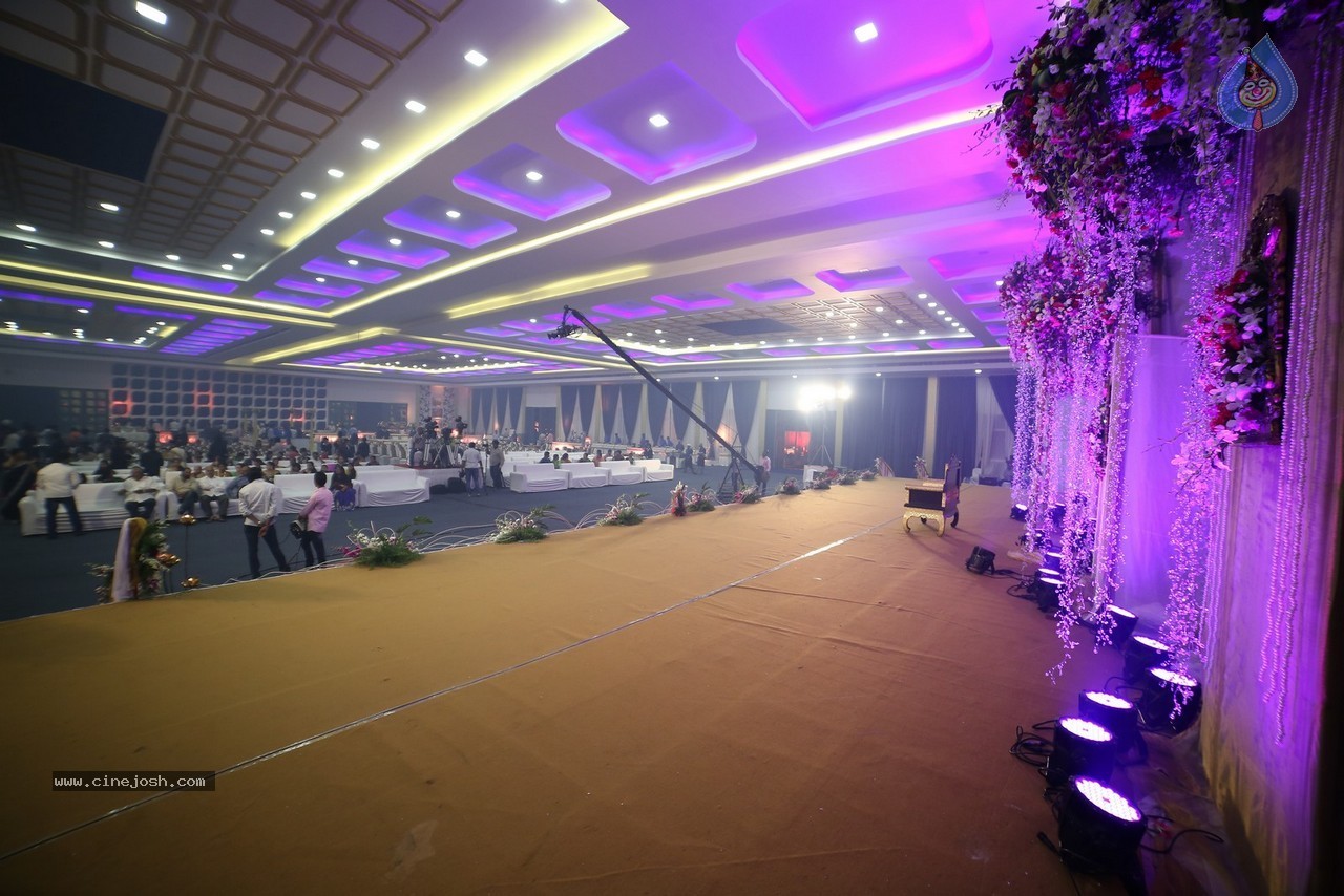 Celebs at Ali Brother Khayum Wedding Reception 02 - 66 / 165 photos