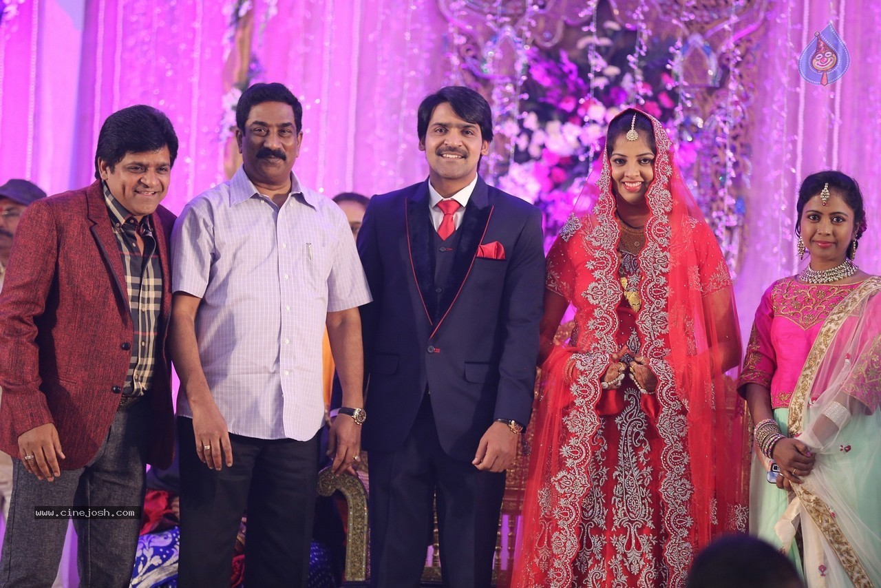 Celebs at Ali Brother Khayum Wedding Reception 02 - 81 / 165 photos