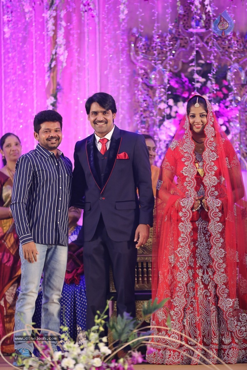 Celebs at Ali Brother Khayum Wedding Reception 02 - 140 / 165 photos